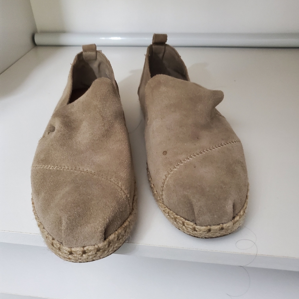 Toms shoes size 10w